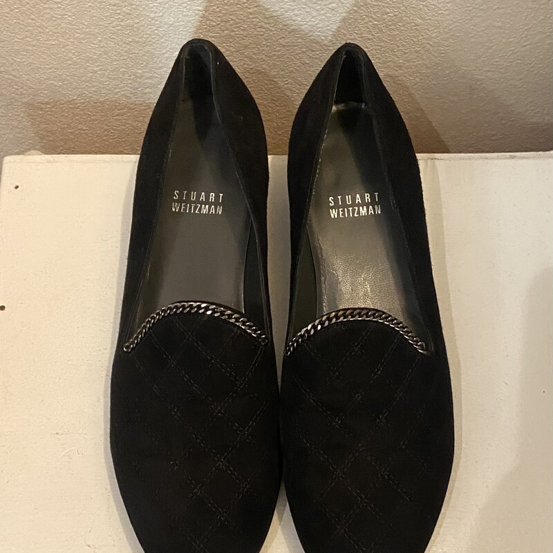 EUC Bk Suede Chain Loafer<br />
Black<br />
Size: 7 R $195