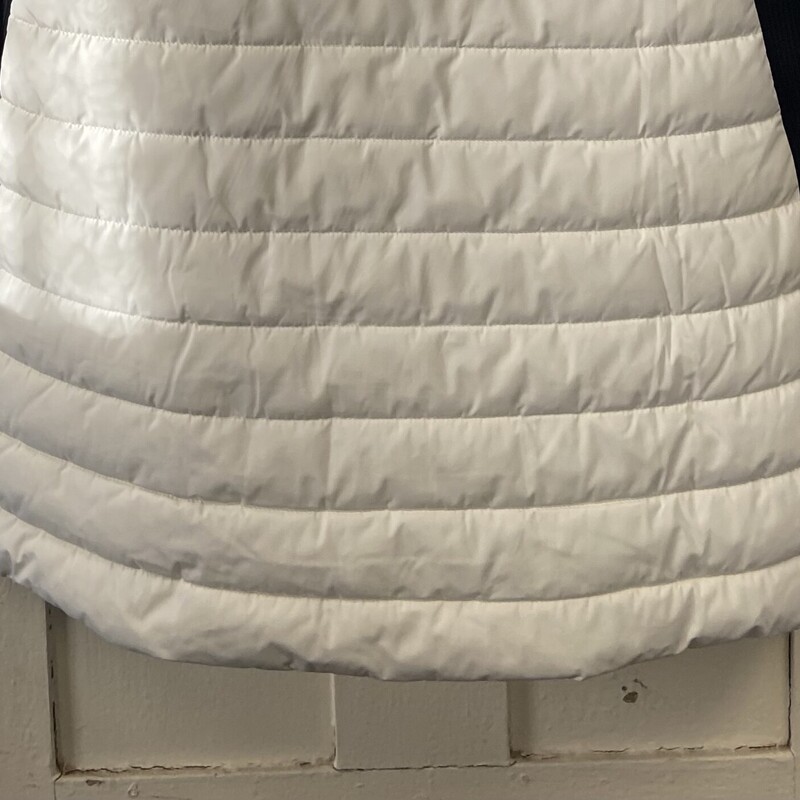 EUC Off W/B Quilt Coat<br />
Off/W/Bk<br />
Size: 1X