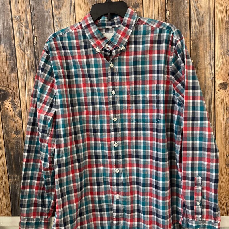 AE Red Green Buttonup, Size: L