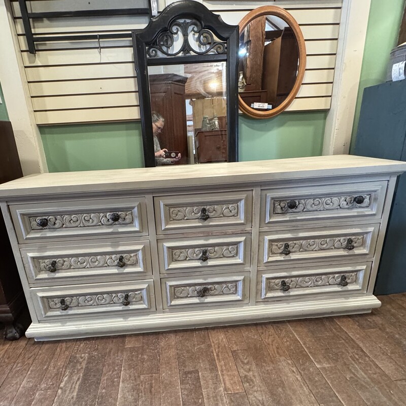 Long Gray 9 Drw Dresser