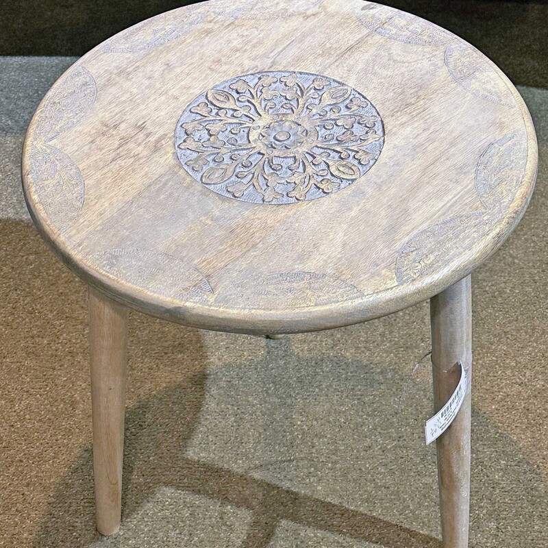 Small Round India Made Table
17 In Round x 18.5 In Tall.