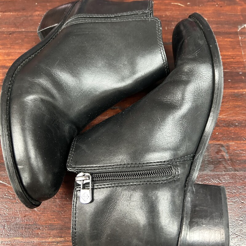 A6.5 Black Leather Bootie