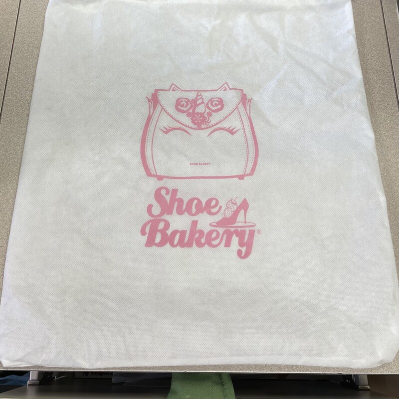 Shoe Bakery Unicorn Cake Backpack<br />
Includes Dust Bag.<br />
White, Size: None