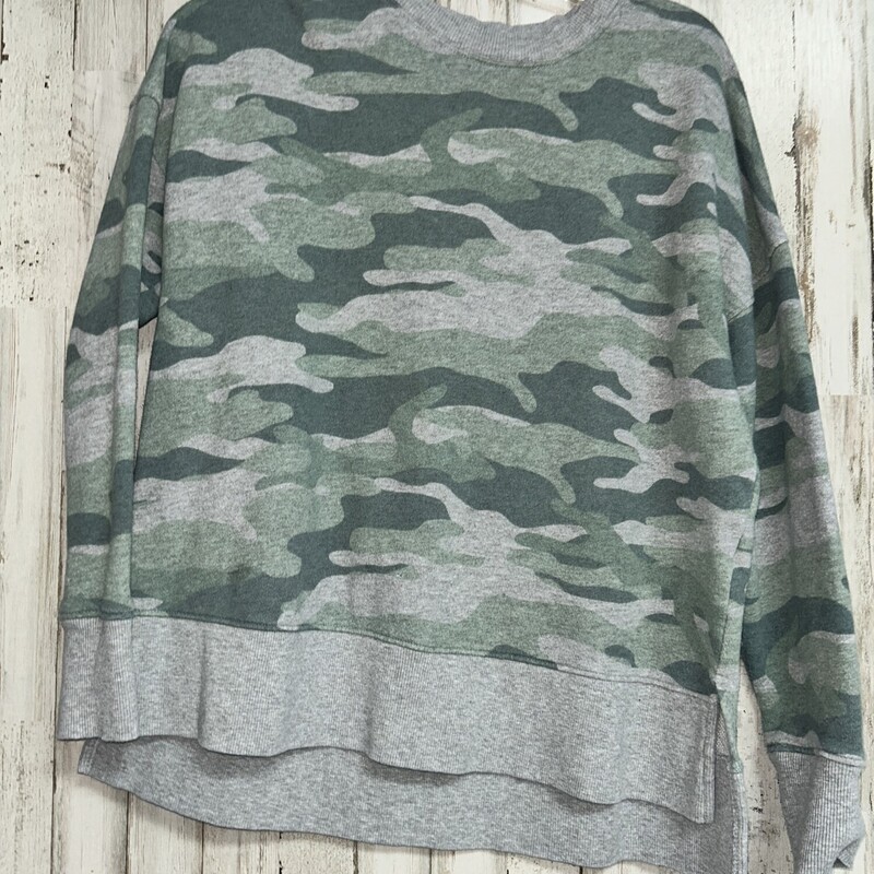 M Camo Sweatshirt, Green, Size: Ladies M