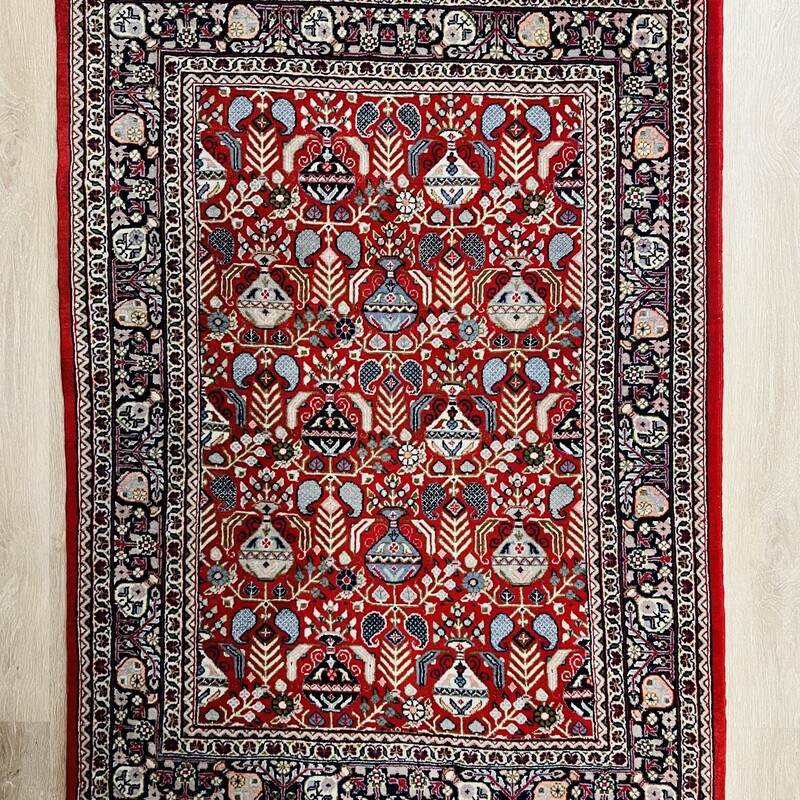 Turkish Aea Rug<br />
Hand knotted wool<br />
Multi colored<br />
3.5ft x 4 ft