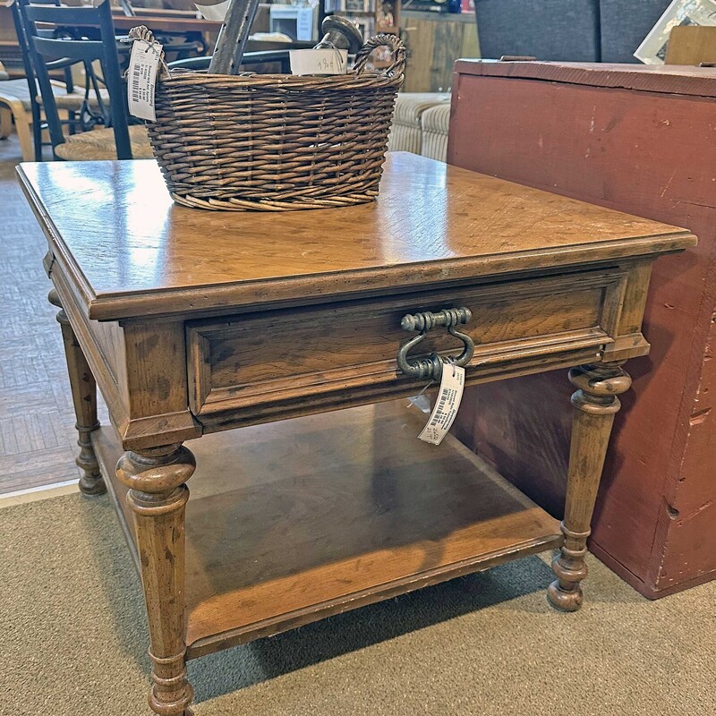 Drexell Side Table/Drawer