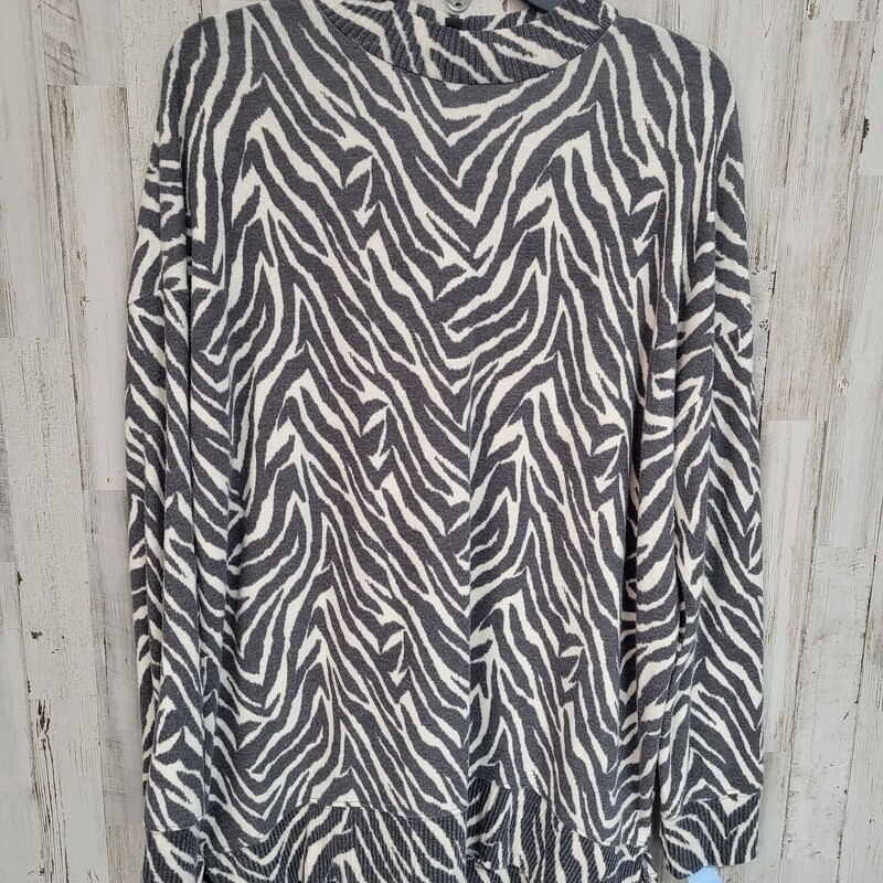 L Grey Zebra Knit Top