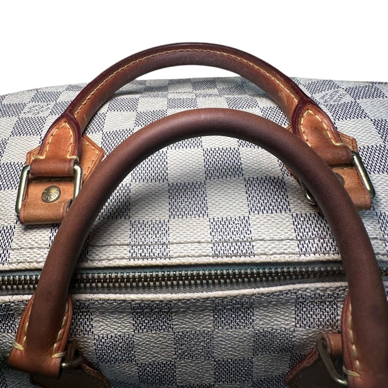 Louis Vuitton Speedy Damier Azur 35<br />
<br />
Date Code:SD1133<br />
<br />
Dimensions:<br />
11.8 x 8.3 x 6.7 inches<br />
(Length x Height x Width)<br />
<br />
Very good condition. Some wear on handles and some minor fading of canvas.<br />
<br />
Does not come with orginal dust bag. No box.