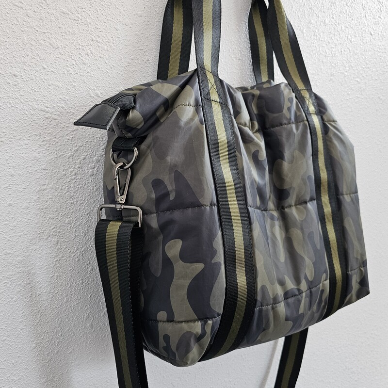 Haute Shore, Camo, Size: Crossbody