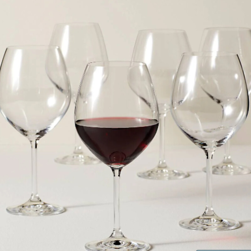 Lenox Tuscany Red Wine Goblet
Clear Glass
Size: 3x9.5H
Holds 24 oz Each Goblet
Set of 6
NEW Retail $72