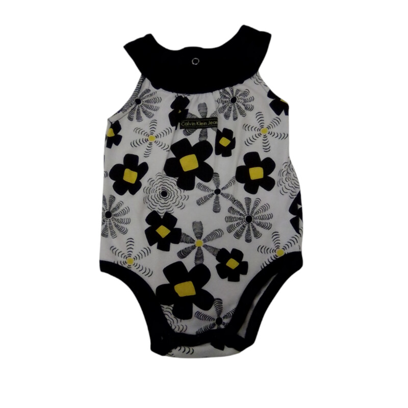 Onesie: Black Flowers, Girl, Size: 6/9m

Located at Pipsqueak Resale Boutique inside the Vancouver Mall, Suite 230, (upstairs between Round 1 and Golds Gym) or online at: #pipsqueakresale

All items are photographed prior to being steamed. Cross posted, items are located at #PipsqueakResaleBoutique, payments accepted: cash, paypal & credit cards. Any flaws will be described in the comments. More pictures available with link above. Local pick up available at the #VancouverMall, tax will be added (not included in price), shipping available (not included in price, *Clothing, shoes, books & DVDs for $6.99; please contact regarding shipment of toys or other larger items), item can be placed on hold with communication, message with any questions. Join Pipsqueak Resale - Online to see all the new items! Follow us on IG @pipsqueakresale & Thanks for looking! Due to the nature of consignment, any known flaws will be described; ALL SHIPPED SALES ARE FINAL. All items are currently located inside Pipsqueak Resale Boutique as a store front items purchased on location before items are prepared for shipment will be refunded.

#resalerocks #shopsmall #pipsqueakresale #shopvanmall #vancouverwa #portland #reusereducerecycle #fashiononabudget #chooseused #consignment #savemoney #shoplocal #weship  #shopvanmall #vancouvermall #vancouver #vancouverwashington #keepusopen #shoplocalonline #resale #resaleboutique #mommyandme #minime #fashion #reseller #usedclothing #usedtoys #secondhand #consign #store #clothes #womensclothes #kidsclothes #shopvancouvermall