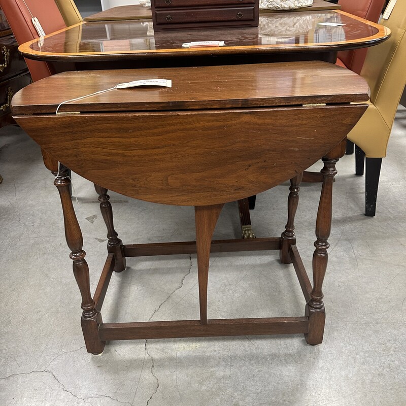 Wood Dropleaf Table, Brown
Size: 30x29in