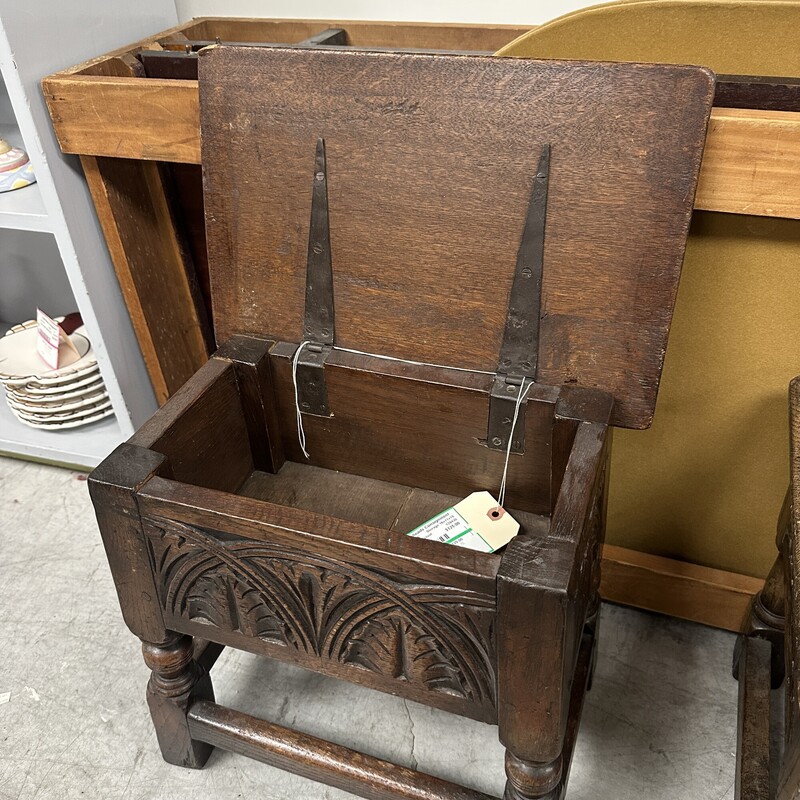 Small Antique Oak Stool, with Hinged Storage Seat
Size: 16x11x15