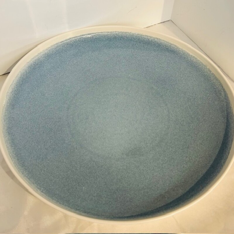 Lenox Naomi Bay Serve Bowl
White and Blue
Size: 15x2H