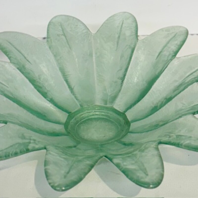 Frost Look Floral Glass
 Green, Size: 12 Diameter