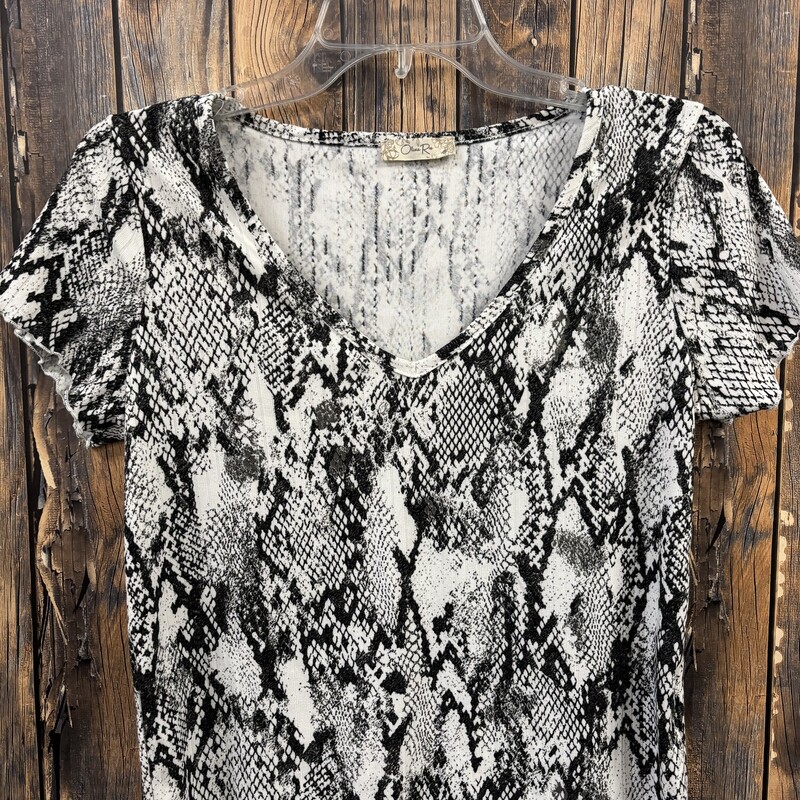 Black White Snakeskin Shirt, Size: M