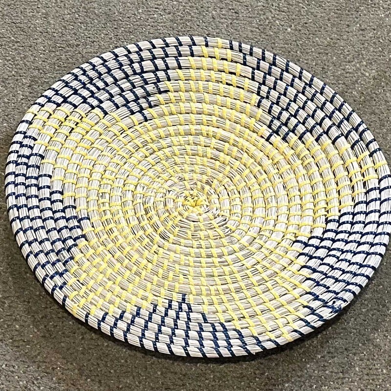 Woven Star Basket 13 Roun