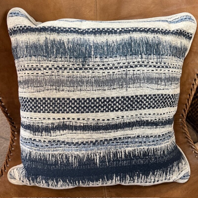 Textured Lines Throw Pillow
Blue Grey
Size: 21x21H