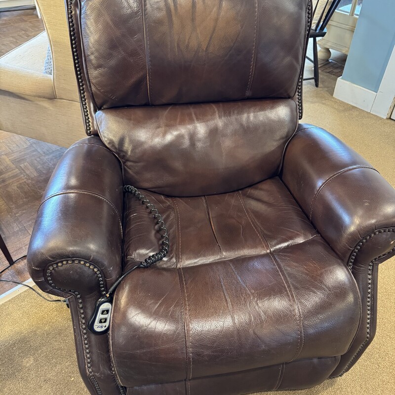 Power Leather Recliner
JUST REDUCED!
Hand Held Remote to Recline
47 Inches Wide, 42 Inches Deep, 41 Inches Wide