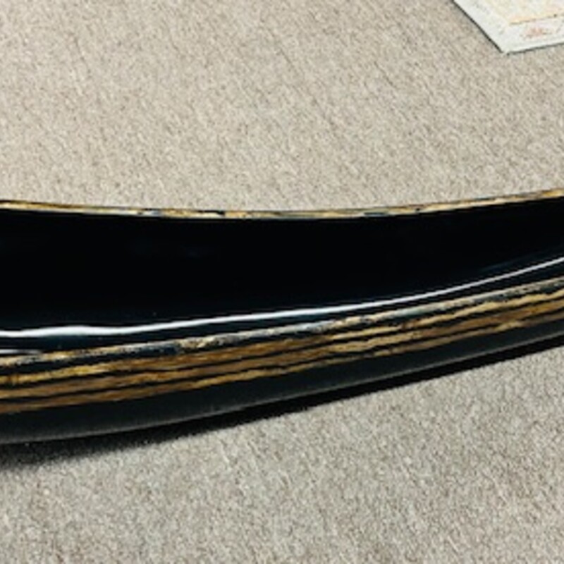 Curved Wood Look Bowl
Black and brown
Size: 28x6H