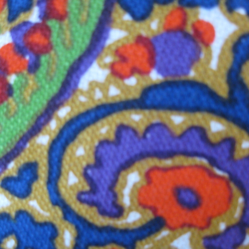 Talbots Tapestry Shift, Multi, Size: 8<br />
This is a sleeveless cotton dress in a colorful paisley print from Talbots<br />
Great for summer.<br />
The outer fashion fabric is 50% cotton and 50% modal (which is a type of rayon), the lining is cotton.<br />
Made in India<br />
Marked size 8 , but no no no!  very slim.  Better for a modern size 4 based on how it fits my mannequin.<br />
Center back zipper<br />
Here are the flat measurements, please double where appropriate, pay especial attention to the hip measurement, that is the limiting factor on this dress:<br />
<br />
Armpit to armpit: 17.5<br />
Waist: 16<br />
Hip: 19.25 ( if your hip measurement is 38 around, this will be snug)<br />
Length: 39.25<br />
Excellent condition<br />
Thanks for looking!<br />
#76757