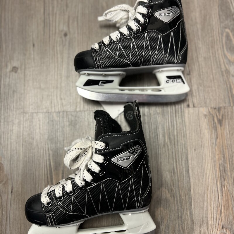 CCM Intruder Hockey Skate, Black, Size: 11Y