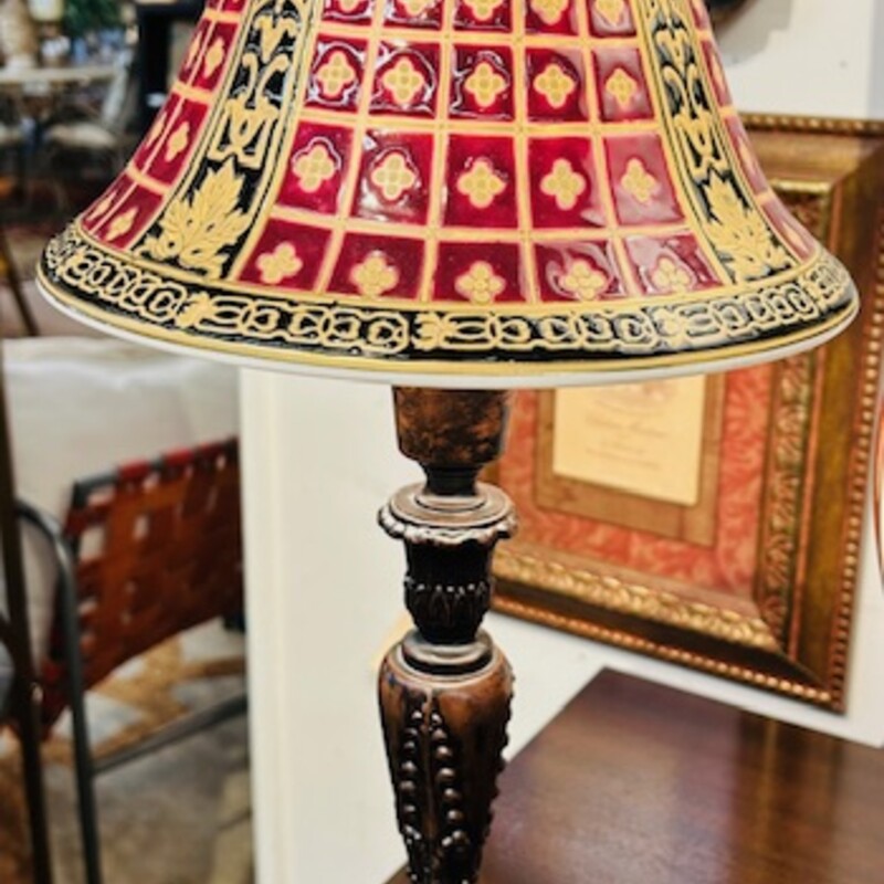 Asian Style Ceramic Shade Lamp with Metal Base
Red Gold White Bronze Size: 10 x 19.5H