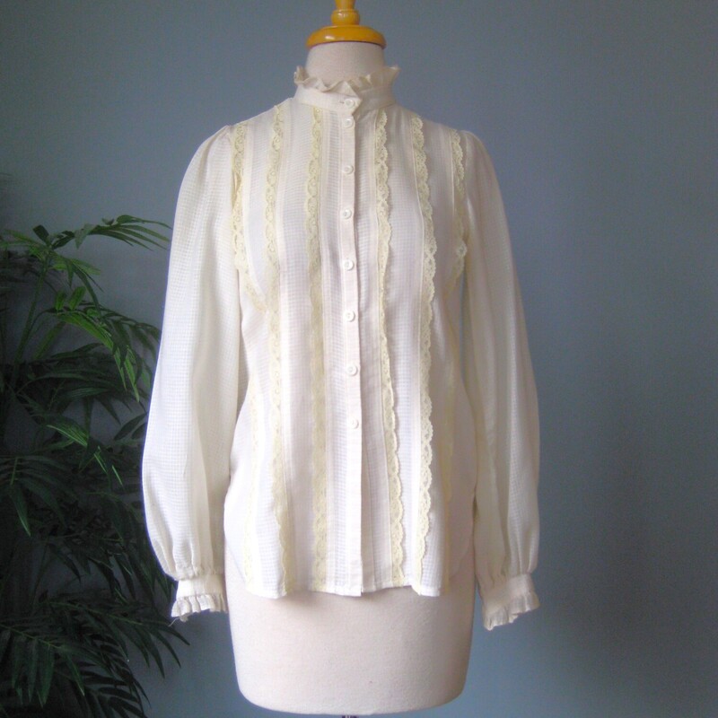 Vtg Gunnies Lace Pesant