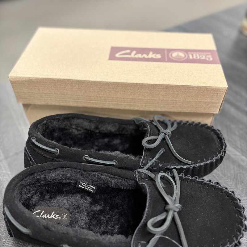 NWT Black Leather Clarks, Size: 10