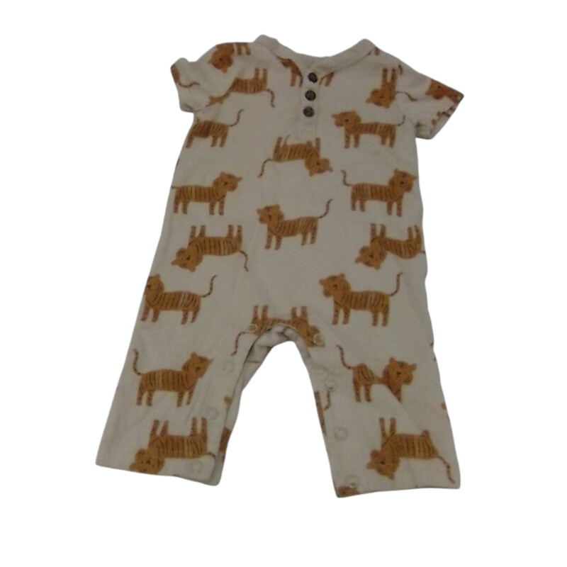 Romper: Lions, Boy, Size: 0/3m

Located at Pipsqueak Resale Boutique inside the Vancouver Mall, Suite 230, (upstairs between Round 1 and Golds Gym) or online at: #pipsqueakresale

All items are photographed prior to being steamed. Cross posted, items are located at #PipsqueakResaleBoutique, payments accepted: cash, paypal & credit cards. Any flaws will be described in the comments. More pictures available with link above. Local pick up available at the #VancouverMall, tax will be added (not included in price), shipping available (not included in price, *Clothing, shoes, books & DVDs for $6.99; please contact regarding shipment of toys or other larger items), item can be placed on hold with communication, message with any questions. Join Pipsqueak Resale - Online to see all the new items! Follow us on IG @pipsqueakresale & Thanks for looking! Due to the nature of consignment, any known flaws will be described; ALL SHIPPED SALES ARE FINAL. All items are currently located inside Pipsqueak Resale Boutique as a store front items purchased on location before items are prepared for shipment will be refunded.

#resalerocks #shopsmall #pipsqueakresale #shopvanmall #vancouverwa #portland #reusereducerecycle #fashiononabudget #chooseused #consignment #savemoney #shoplocal #weship  #shopvanmall #vancouvermall #vancouver #vancouverwashington #keepusopen #shoplocalonline #resale #resaleboutique #mommyandme #minime #fashion #reseller #usedclothing #usedtoys #secondhand #consign #store #clothes #womensclothes #kidsclothes #shopvancouvermall