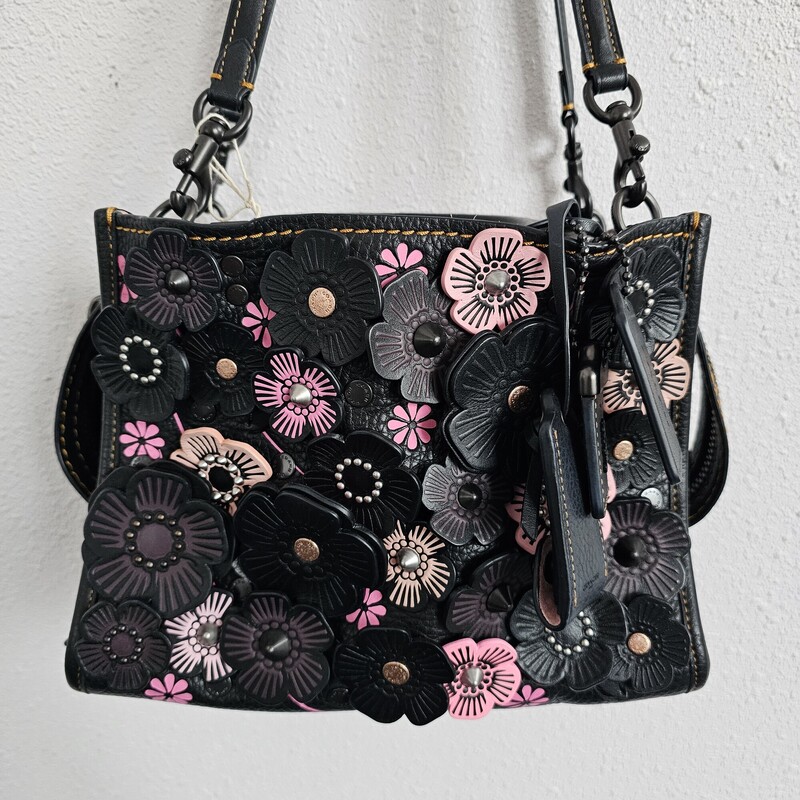 Coach Tea Rose Rogue, Blkpink, Size: Small