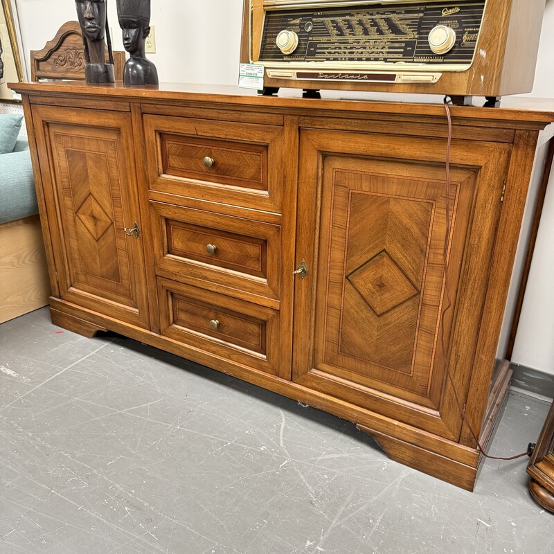 Buying & Design Inlaid Sideboard, Made in Italy
Size: 69x20x37