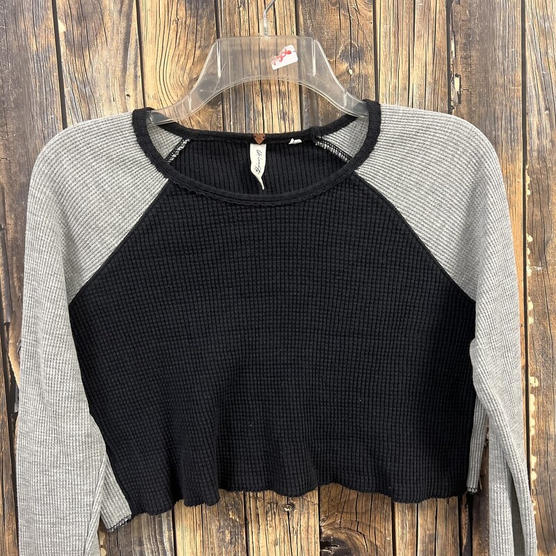 BLACK/GRAY CROP SHIRT, Size: SMALL