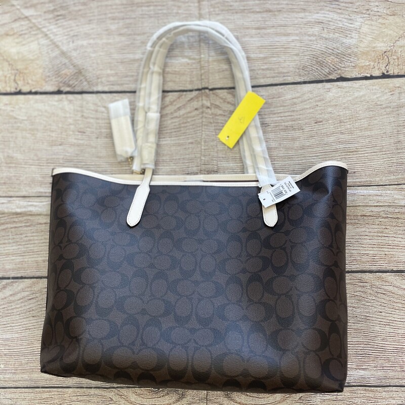 New Coach Purse, Brown, Size: None