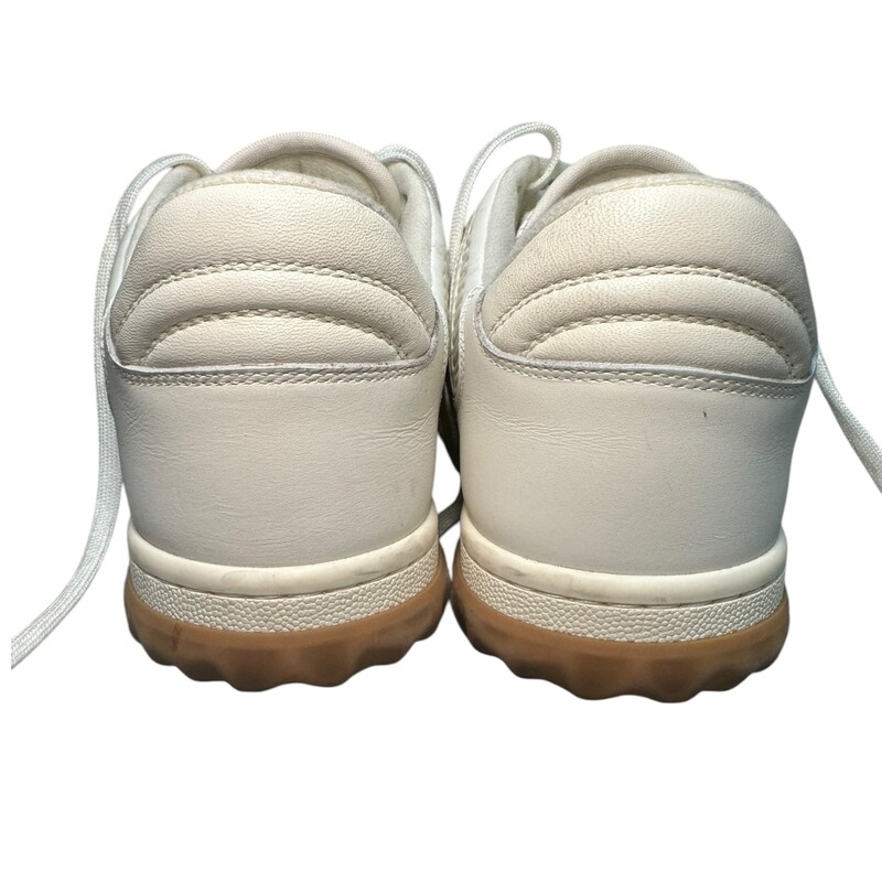 Gucci Mac80 Cream Sneakers<br />
<br />
Size: 39<br />
<br />
In very good condition. Light marks to the exterior.<br />
<br />
Comes with original dust bag and box.