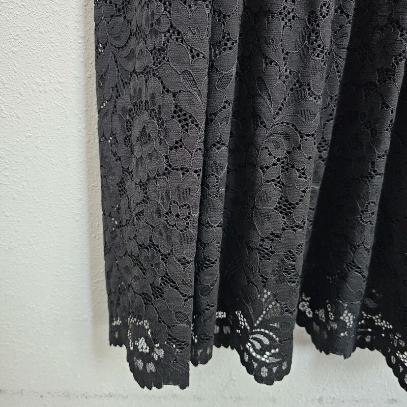 Express, Blklace, Size: L/NWt