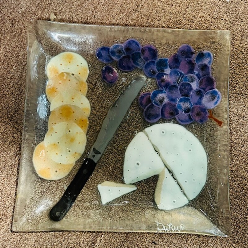 Duru Glass Cheese Plate
Clear White Purple Tan Size: 10.5 x 10.5W