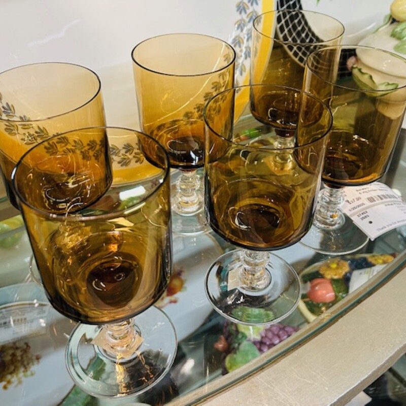 Set of 6 Vintage Amber Footed Glasses
Amber Clear Size: 3 x 6H