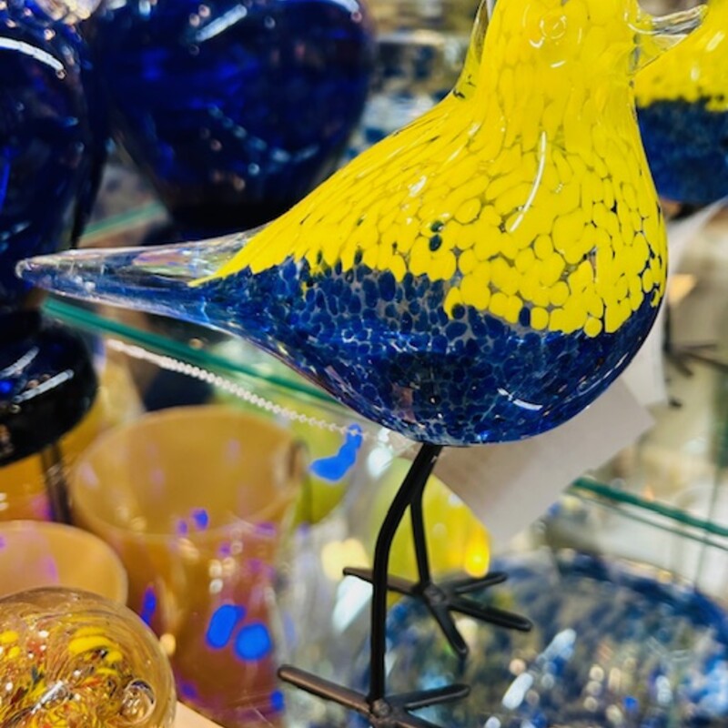 Glass Bird with Metal Legs
Yellow Blue Black Size: 6 x 7H