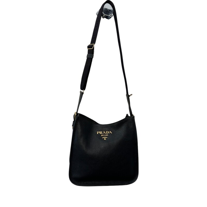 Prada Vitello Daino HoboMessenger<br />
<br />
Factory Code: 31/D<br />
<br />
Dimensions: 10 H x 11 L inches<br />
<br />
In very good condition. Light corner wear.<br />
<br />
Dose not come with original dust bag or box.