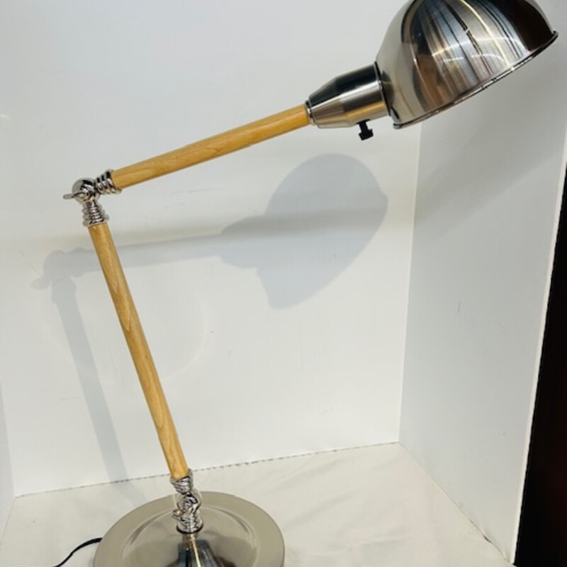 Adjustable Wood & Metal Desk Lamp
Tan Silver Size: 17 x 23H