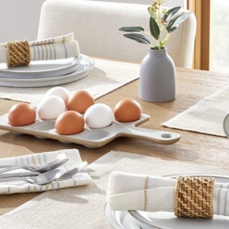 Hearth & Hand Egg Tray with Handle<br />
Gray Size: 13 x 7W