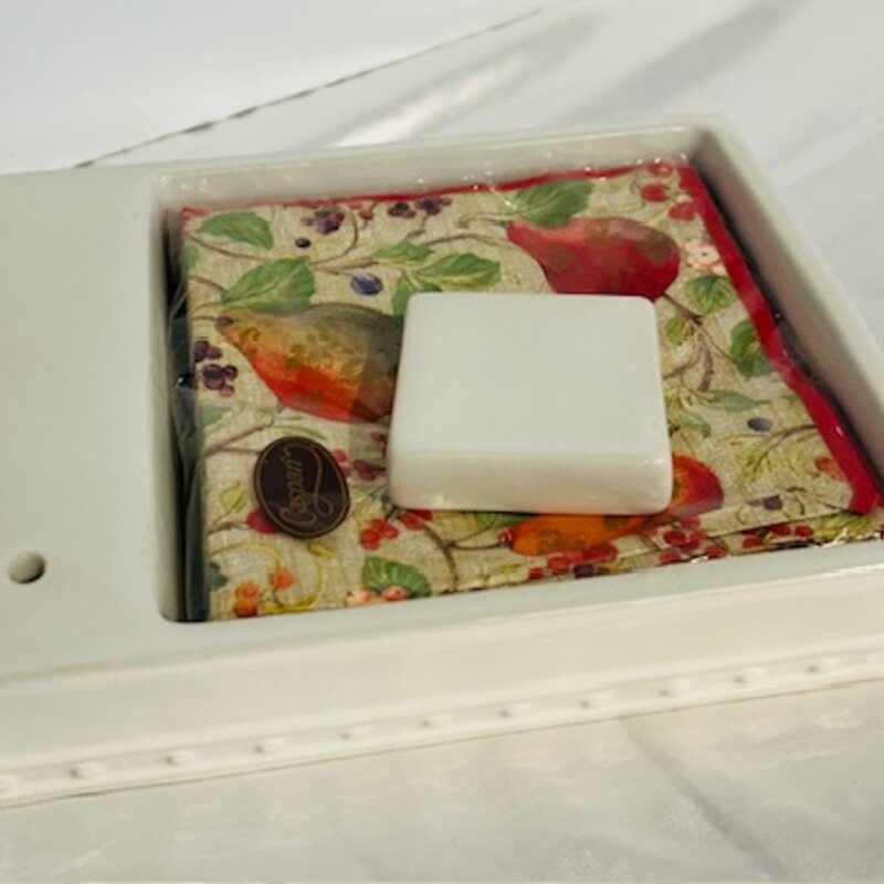 Nora Fleming Napkin Holder with Weight
Cream Size: 7.5 x 6W
Original box included