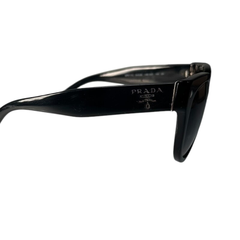 Prada Logo Spr170 Black Sunglasses

In good condition. Scratching to lens and frames.

Does not come with case or box.