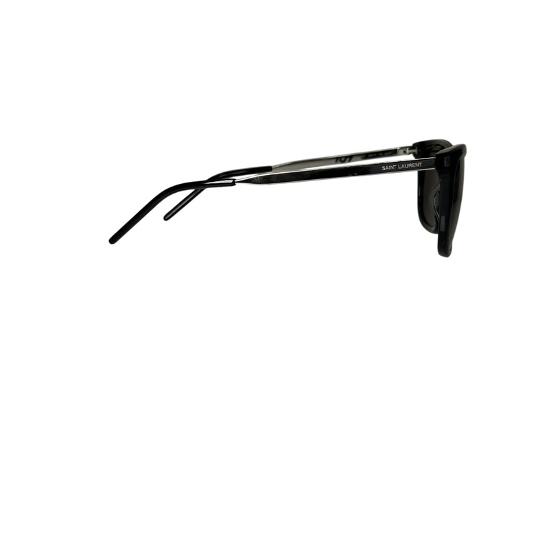 Ysl Sl509 Black Sunglasses<br />
<br />
In very good condition. Light sratching to the lens.<br />
<br />
Does not come with the original case or box.