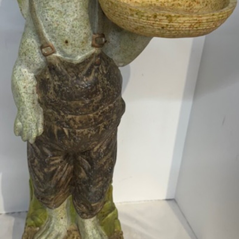 ChrisdonBrown Bunny Staue