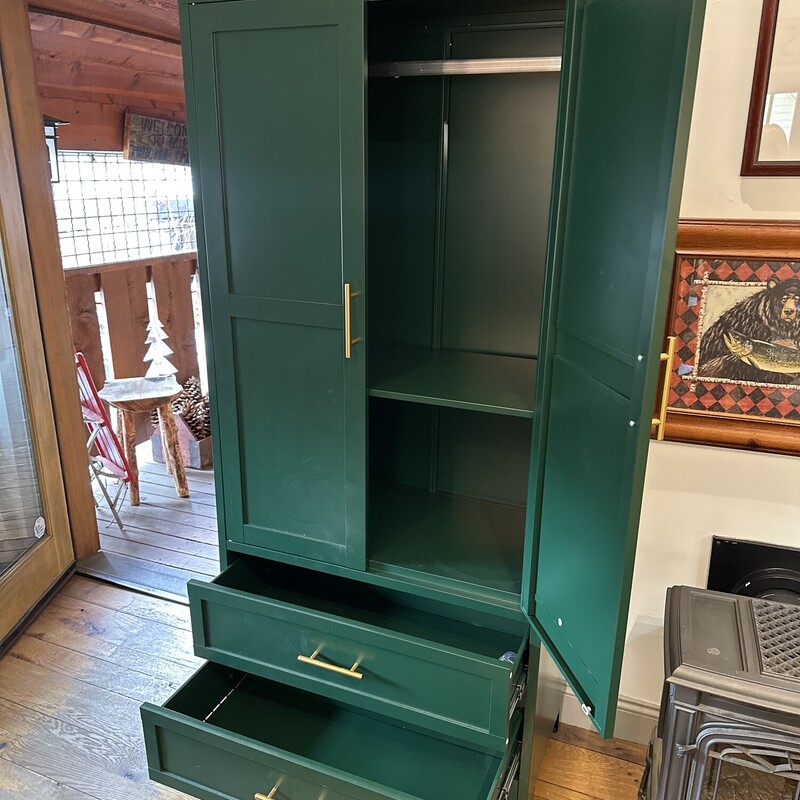 Metal Armoire Wardrobe - Hunter Green<br />
<br />
Size72Tx18Dx32W