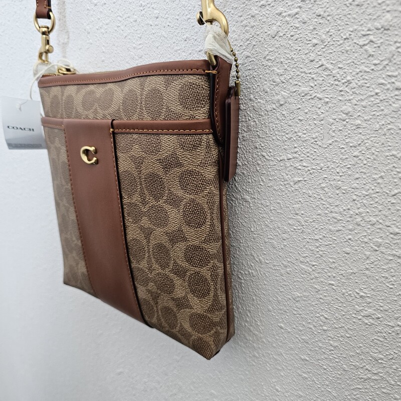 Coach NWT, Tan/brn, Size: Crossbody