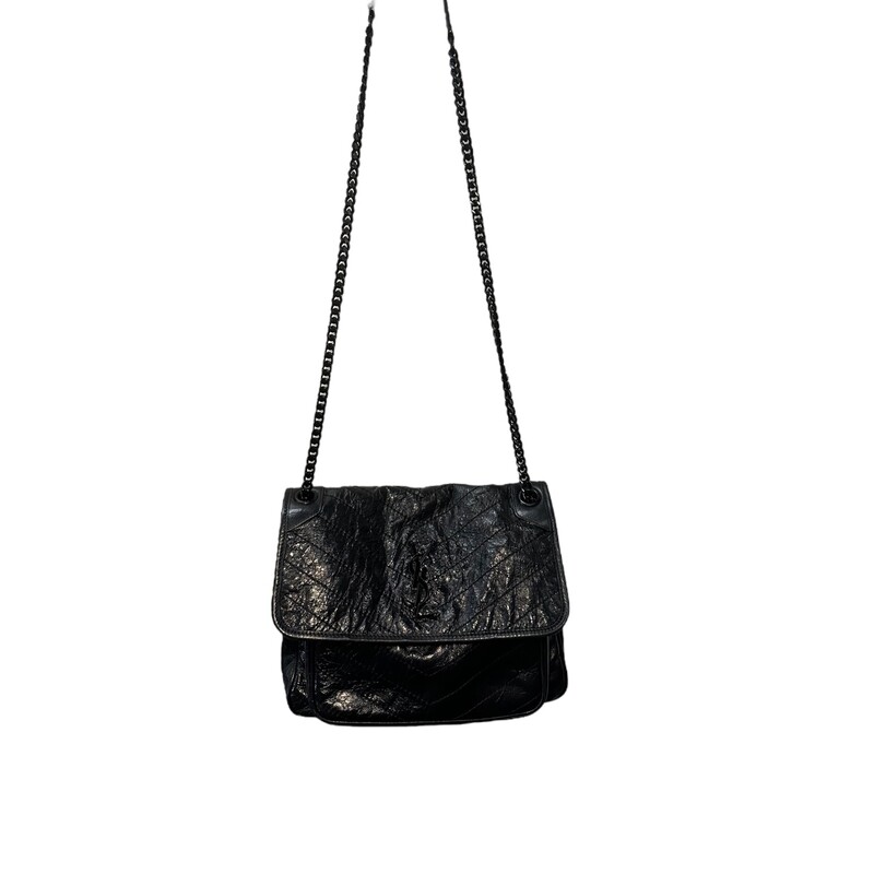 YSL Niki Quilted Crinkled Medium Black Shoulder Bag<br />
<br />
Date Code: YSL633184-0422<br />
<br />
Dimensions:<br />
Min. Strap Length: 63cm / 24.8in<br />
Handle Drop: 29cm / 11.4in<br />
Depth: 10cm / 3.9in<br />
Max. Strap Length: 103cm / 40.6in<br />
Height: 20cm / 7.9in<br />
Width: 28cm / 11in<br />
<br />
In very good condition. Light wear to the corners of the bag.<br />
<br />
Does not come with the original dust bag or box.