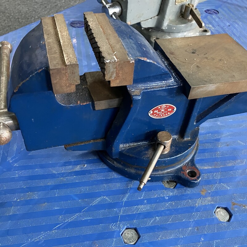 Bench Vise